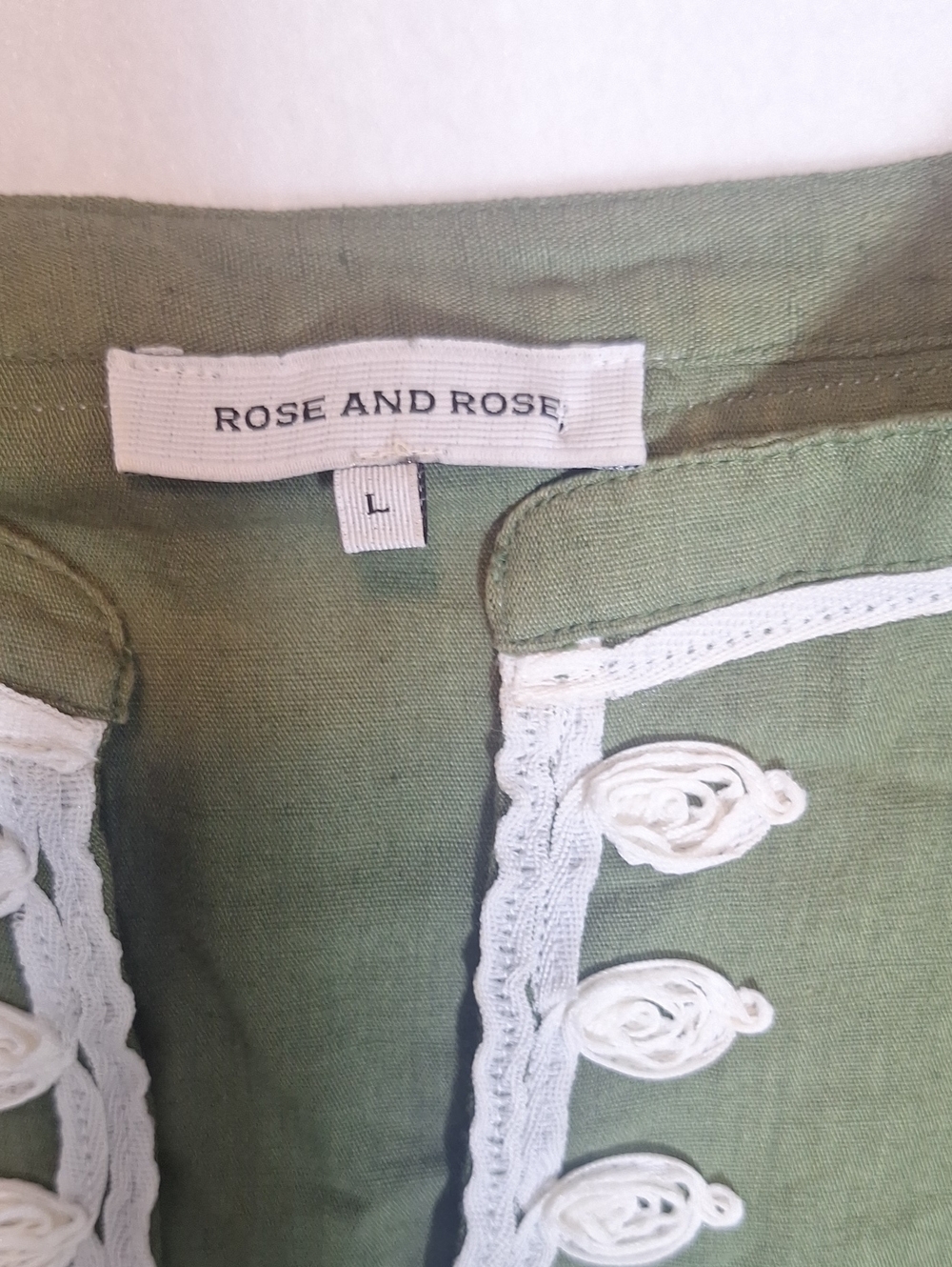 ROSE AND ROSE Sage Green White Soutache Embroidered 100% Linen Boho Top - Picture 4 of 9